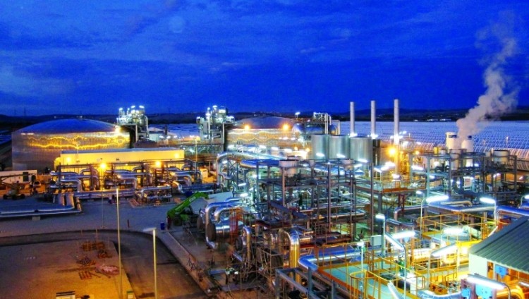 الإمارات تواصل استثمارات رفع إنتاج النفط إلى 3.5 ملايين برميل