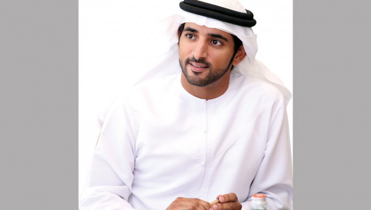 حمدان بن محمد: حكومة دبي حريصة على توفير الاستقرار النفسي والأسري للعاملين فيها