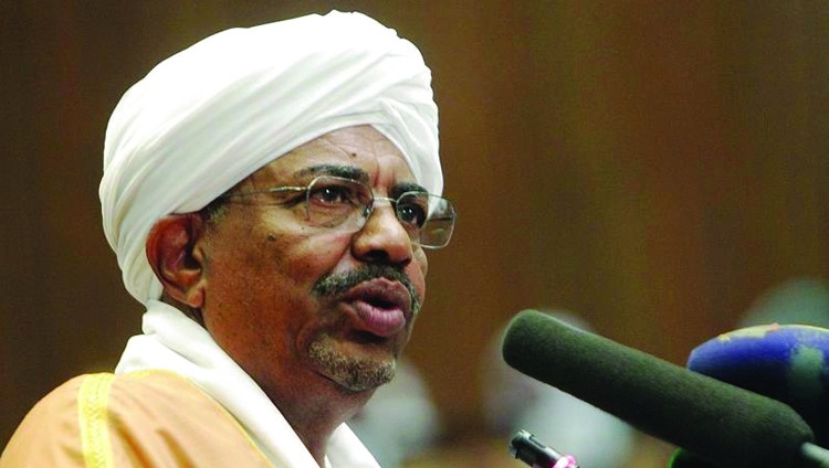 البشير: الإمارات والسعودية كان لهما الدور الأكبر في رفع العقوبات عن السودان