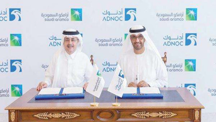 “أرامكو” السعودية توقع اتفاقيات مع «أدنوك» و«مصدر» الإماراتيتين