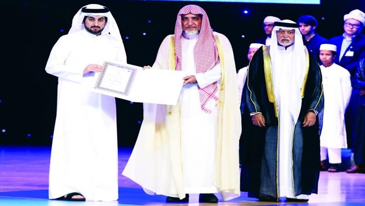 «دبي الدولية للقرآن» تتوج خادم الحرمين بـ«شخصية العام الإسلامية»