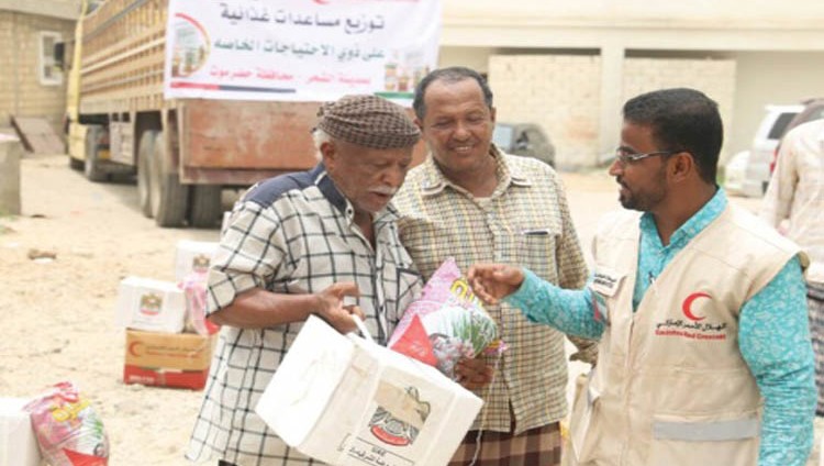 «الهلال الإماراتي» تواصل دعمها لذوي الاحتياجات الخاصة في اليمن