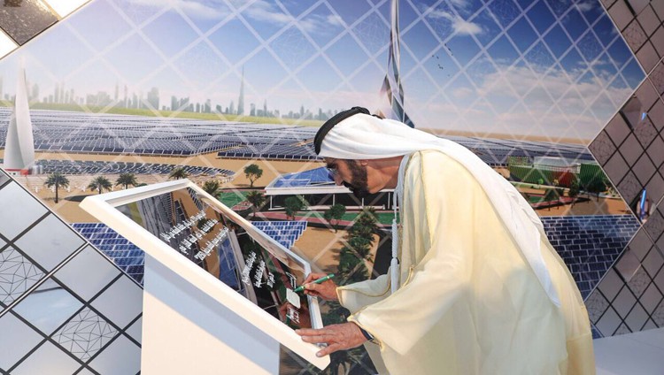 محمد بن راشد يطلق أكبر مشروع عالمي للطاقة الشمسية