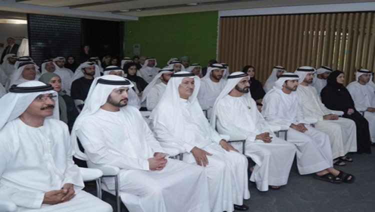 محمد بن راشد يطلق مبادرة «مليون مبرمج عربي»