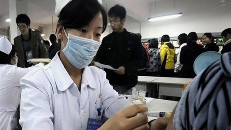الصين تسجل أول إصابة بشرية بسلالة من «إنفلونزا الطيور»