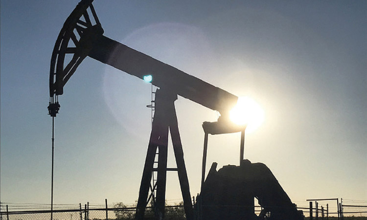 النفط يرتفع بفضل آمال بانحسار النزاع التجاري