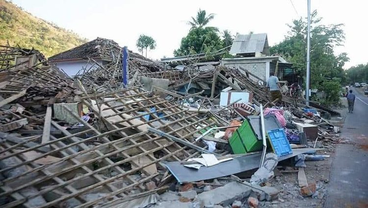 ارتفاع قتلى زلزال إندونيسيا إلى 387 شخصاً