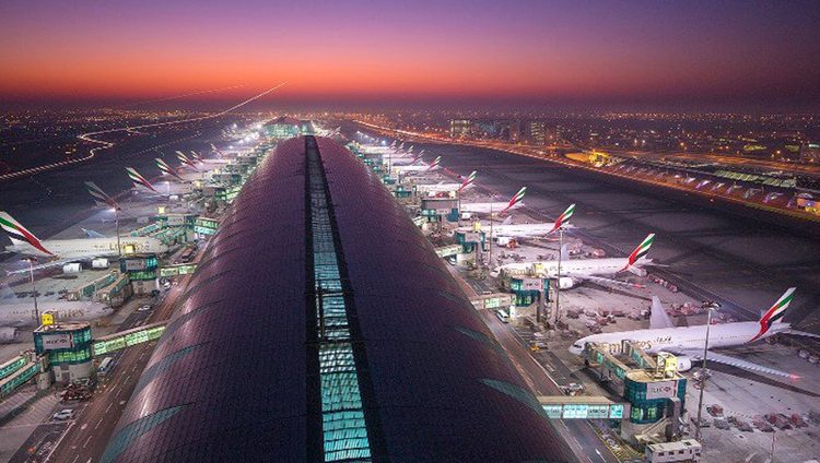 مطار دبي الدولي في انتظار عبور المسافر رقم «مليار» بنهاية 2018
