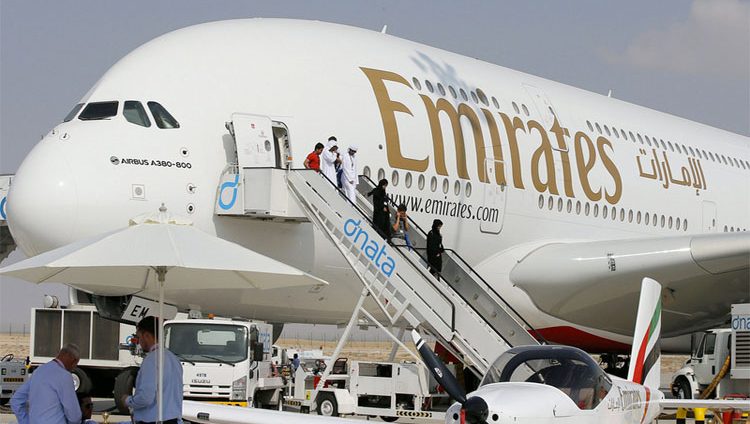 371 طياراً مواطناً يعملون في «طيران الإمارات»