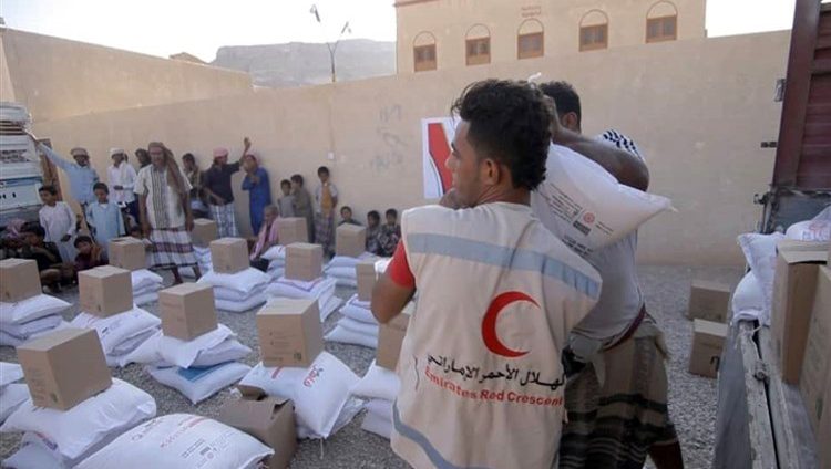 112 ألف يمني يستفيدون من مساعدات “الهلال الأحمر” خلال 5 أيام