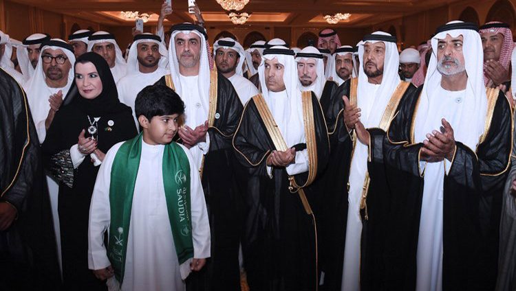 سيف بن زايد يحضر حفل السفارة السعودية بمناسبة اليوم الوطني الـ 88 للمملكة