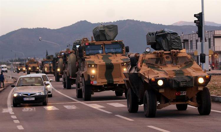 تركيا ترسل دفعة جديدة من التعزيزات العسكرية إلى حدود سوريا
