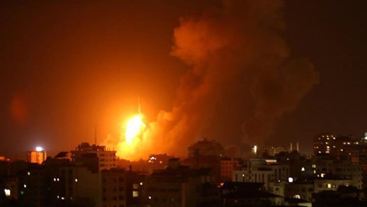الاحتلال الإسرائيلي يشن غارات جديدة على غزة