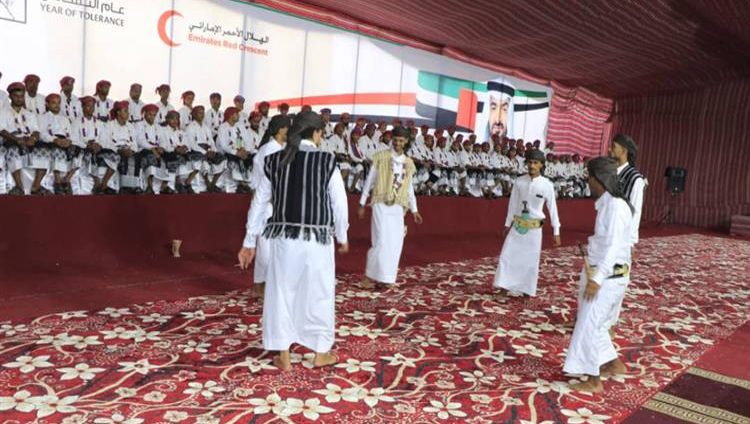 بتوجيهات محمد بن زايد.. “الهلال” تواصل تنظيم الأعراس الجماعية لدعم استقرار الشباب اليمني