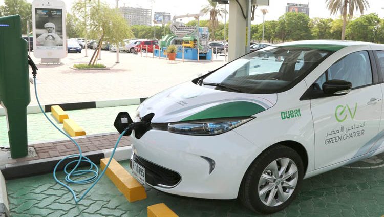 “ديوا” تمدد فترة الشحن المجاني للسيارات الكهربائية حتى 2021