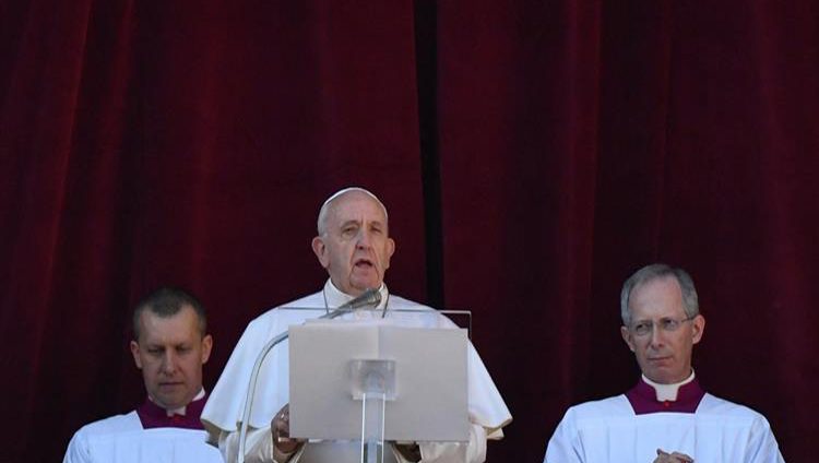 البابا فرنسيس يدعو إلى “ضمان الأمن” في الشرق الأوسط