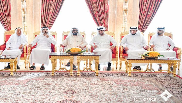 محمد بن راشد يلتقي عدداً من الشيوخ والوزراء وكبار المسؤولين في الإمارات