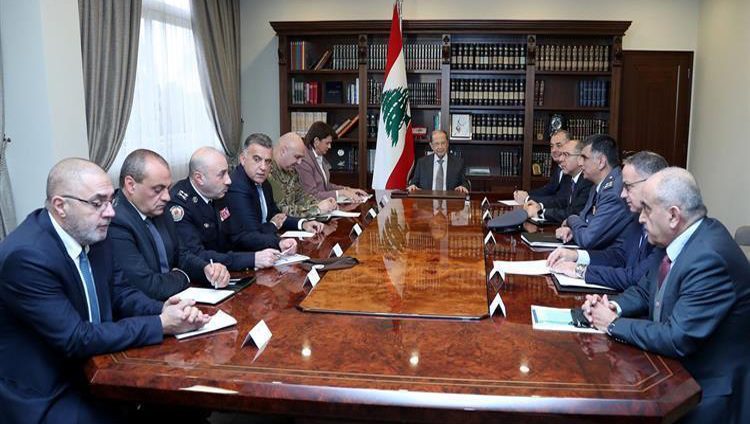 عون يجتمع مع مسؤولي الأمن والحريري يدعو لتشكيل الحكومة