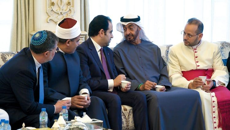 محمد بن زايد: الإمارات بقيادة خليفة تدعم جهود تعزيز التضامن العالمي