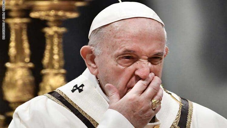 البابا فرنسيس يخضع لفحص كورونا