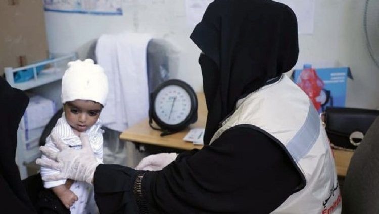 عيادة الهلال الأحمر الإماراتي الطبية المتنقلة تواصل خدماتها المجانية في حضرموت