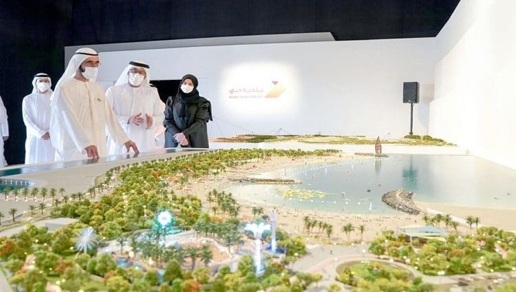 محمد بن راشد يطلع على مشروع دبي لإنتاج الطاقة النظيفة ويعتمد عدداً من المشاريع الخدمية