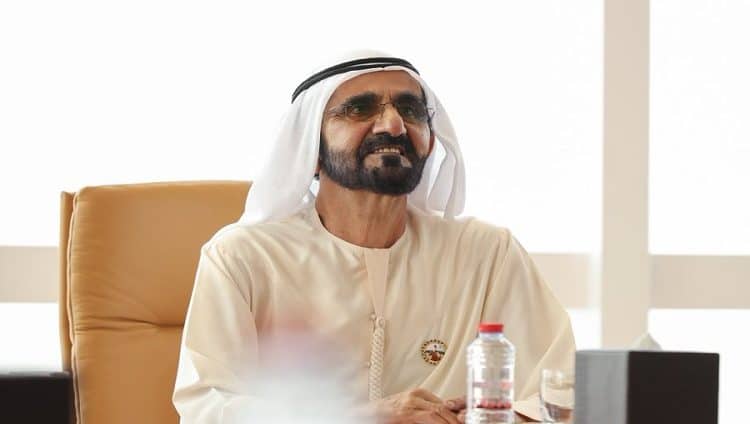 محمد بن راشد يصدر قانون العُقود وإدارة المخازن في حكومة دبي