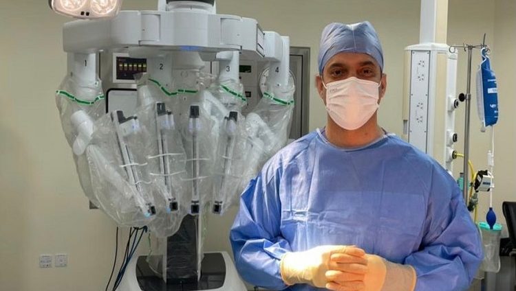 إجراء أول عملية جراحية روبوتية للتبرع بالكُلى في الإمارات