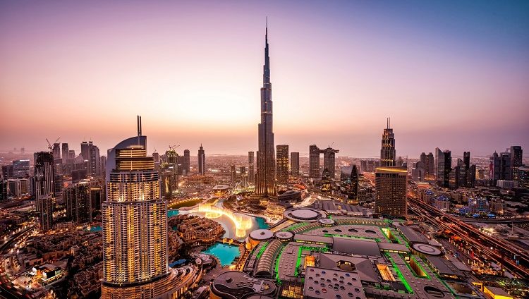 «رويترز»: صناعة السياحة في دبي تشهد ازدهاراً كبيراً