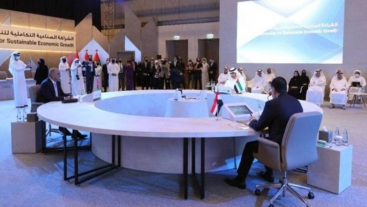 الإمارات تخصص 10 مليارات دولار لمشاريع صناعية مشتركة مع مصر والأردن