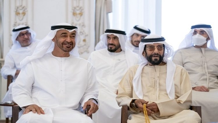 حكوميون واقتصاديون: محمد بن زايد يعزز الثقة لمواصلة نهضة الإمارات الاقتصادية