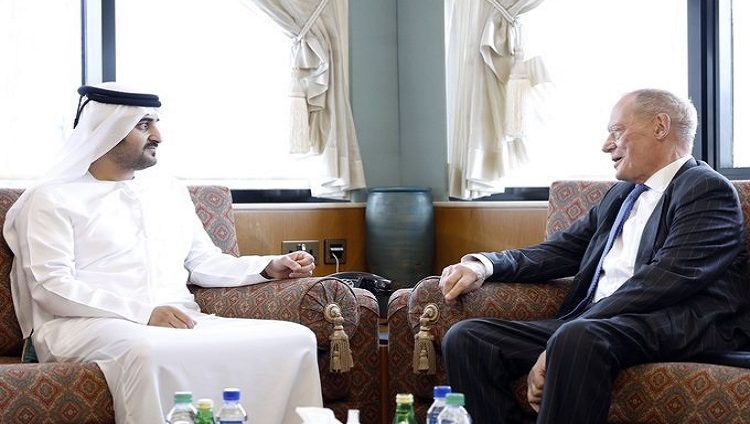 مكتوم بن محمد يبحث مع وزير الاستثمار البريطاني تعزيز التعاون التجاري والاستثماري بين البلدين