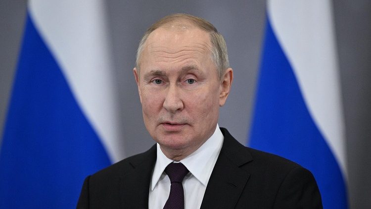 بوتين: روسيا مستعدة لتطوير التعامل مع الجامعة العربية