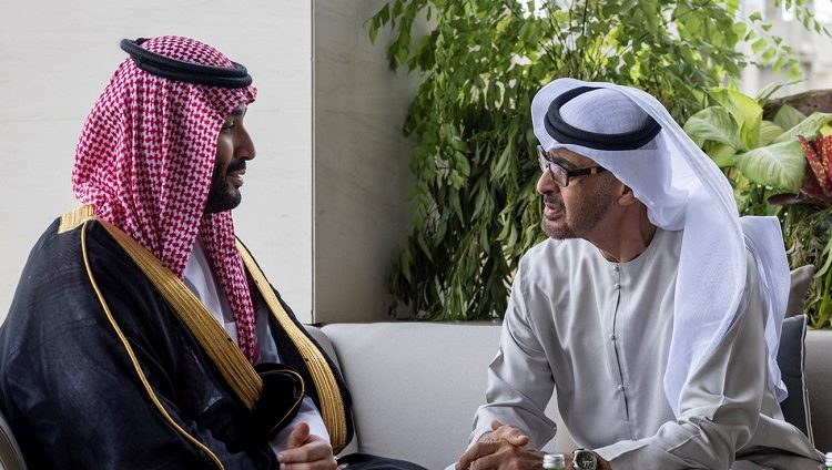 رئيس الدولة يلتقي الأمير محمد بن سلمان على هامش مشاركته في قمة العشرين