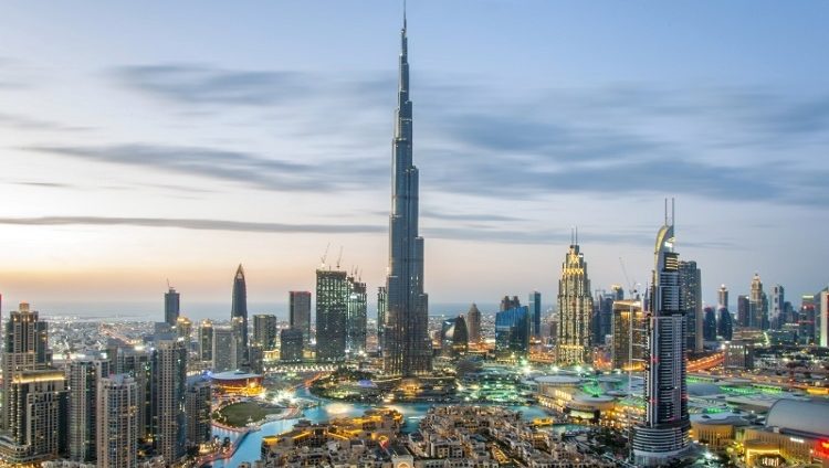 سفلز: دبي تتصدر قائمة أفضل الوجهات للمدراء التنفيذيين العاملين عن بعد في العالم