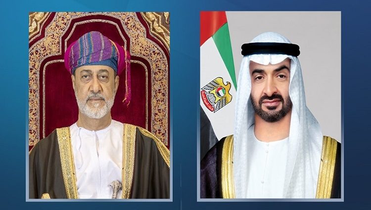 رئيس الدولة في مقدمة مستقبليه .. سلطان عمان يصل الإمارات في زيارة دولة