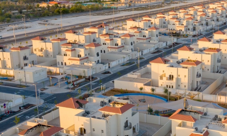 “أبوظبي للإسكان” تشكّل لجنة للبت في طلبات المواطنين المتصرفين بالمنح السكنية