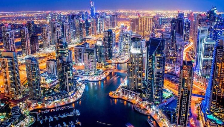 دبي أجمل مدن العالم ليلاً