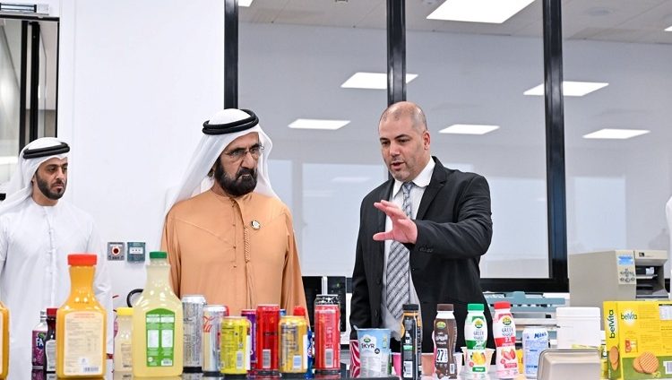 محمد بن راشد يزور مقر شركة فيرمينيش في مجمع دبي للعلوم