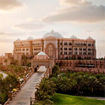 «قصر الإمارات» .. عروض تشجيعية وحركة سياحية نشطة خلال الصيف