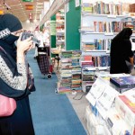 «كتاب الرياض»: غلاء فاحش في الأسعار… والرقابة على الناشرين غائبة