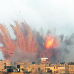 تقارير إسرائيلية: قصف 1100 هدف في غزة وإلقاء 2000 طن متفجرات