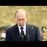 بالفيديو.. طير عابر يرمي بوتين بفضلاته خلال خطاب رسمي