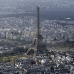 5 طائرات غامضة بدون طيار تحلق في سماء باريس