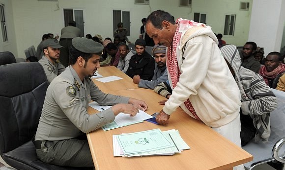 الجوازات تصحح أوضاع أكثر من 128 ألفاً من الأشقاء اليمنيين