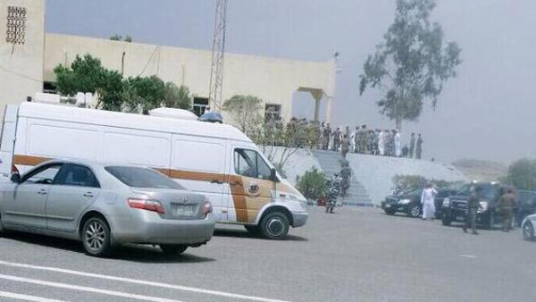 وفاة وإصابة 22 بعد تفجير مسجد في جنوب السعودية