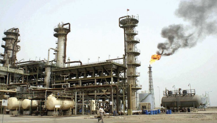 وزير الطاقة: الإمارت تؤيد أية مبادرة جماعية لتجميد سقف إنتاج النفط