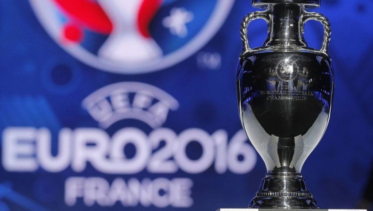 فالس: إلغاء كأس أوروبا 2016 سيكون هزيمة