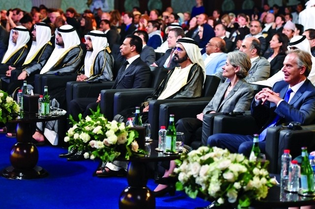 محمد بن راشد يؤكد دور التحفيز في النهوض بمهارات وقدرات المعلمين