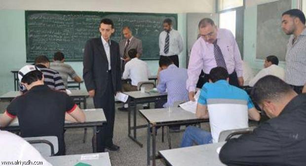 الجزائر تلجأ للتشويش لمنع الغش في امتحانات الثانوية